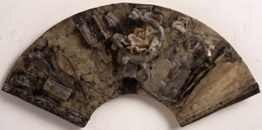 Fan Lunar Light
Wax, found objects and mixed media, 28 x 56cm Fan Lunar Light
Wax, found objects and mixed media, 28 x 56cm